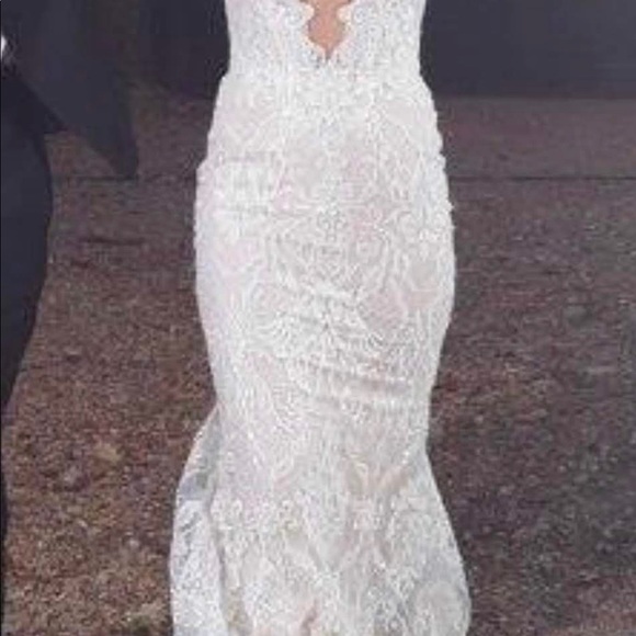 Bride Dress - Picture 3 of 5